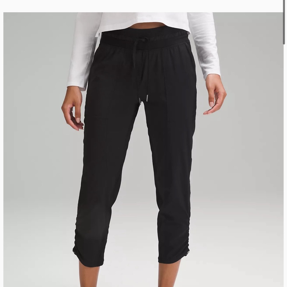 Lululemon Dance Studio Crop black size 4 used